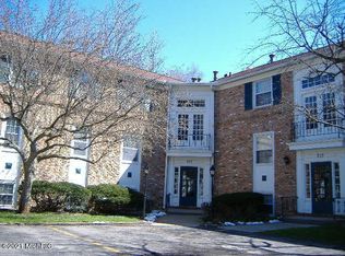 715 Whitcomb St APT E, Kalamazoo, MI 49008