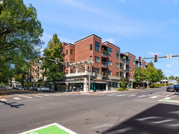 300 W 8th St Unit 305, Vancouver, WA 98660