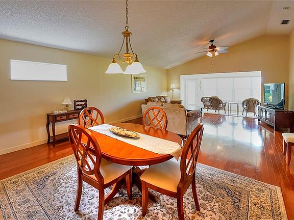 5th image of 651 Ironwood Cir #138