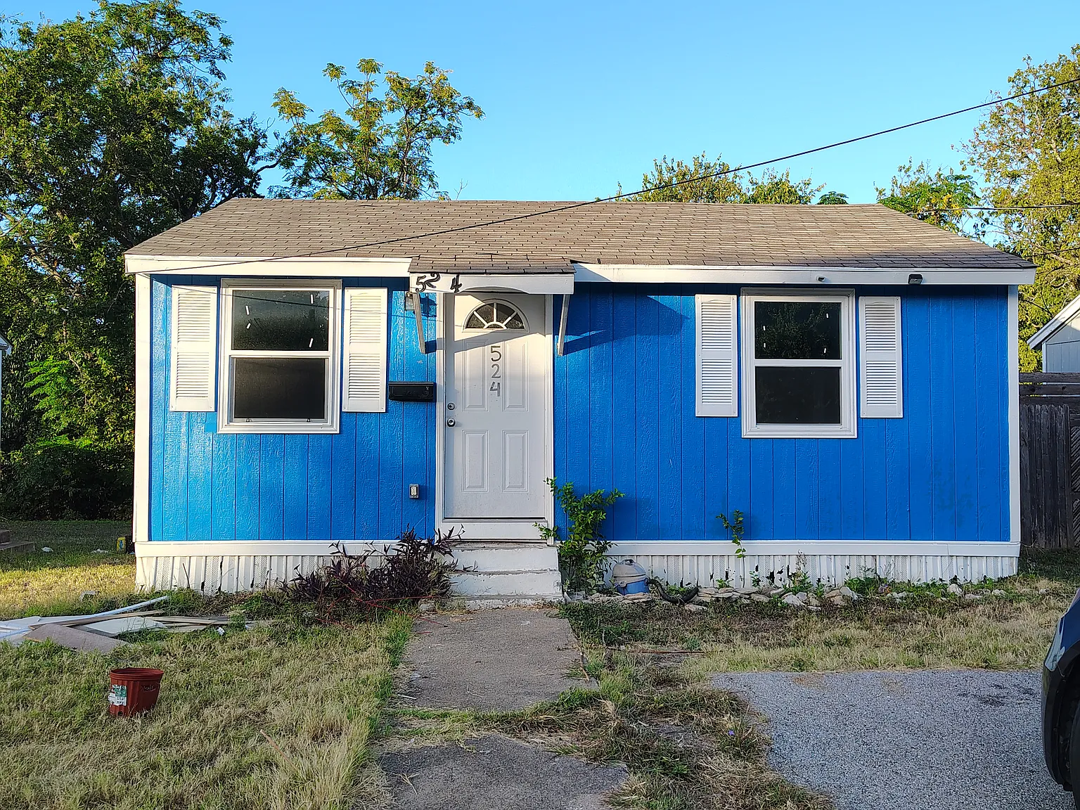 2 bed, 500 sqft, $850 — Photo 1
