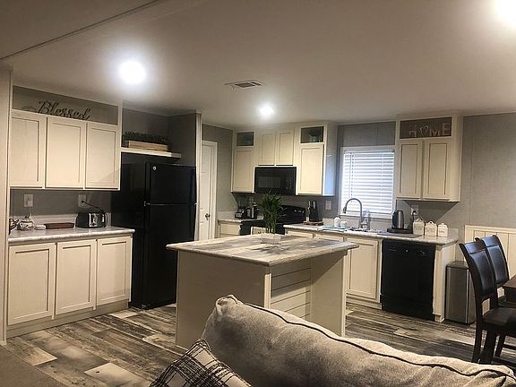 2nd image of 5000 Buffalo Ct S