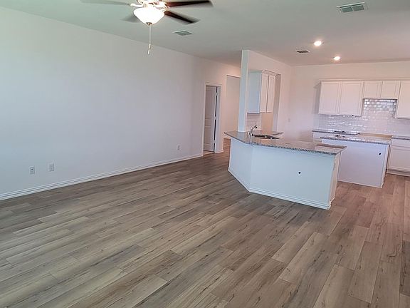 5th image of 2508 Starwater Dr