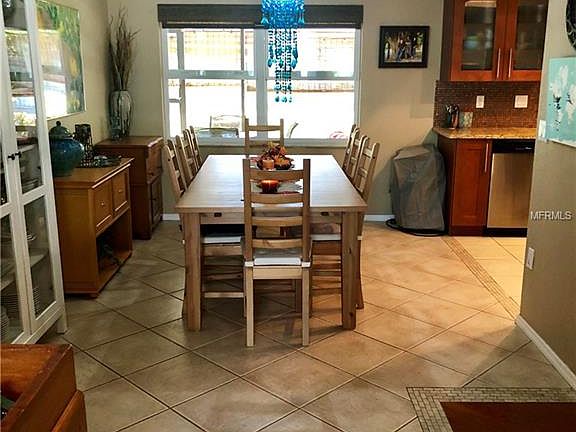3rd image of 2836 Indianwood Dr