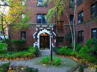 6844 Burns St, Forest Hills, NY 11375