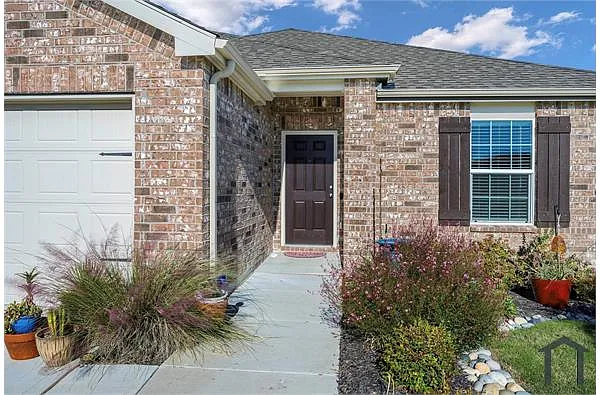 Building Photo - 1109 Ainsley Ln