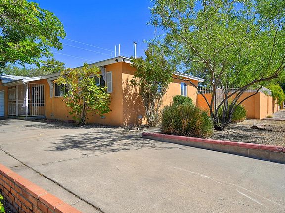 2nd image of 2800 Alvarado Dr NE