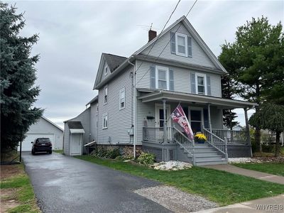 36 Park Ave, Middleport, NY, 14105