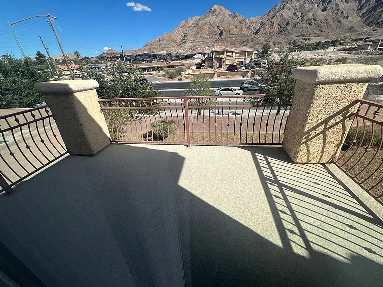 1550 Midnight Cowboy Ct — Photo 42