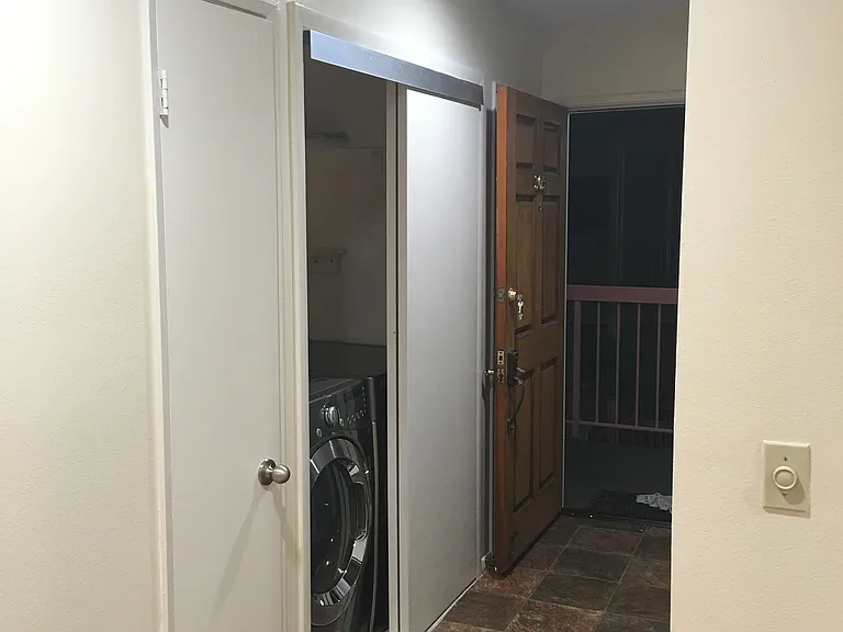345 N Jackson St #305 — Photo 7