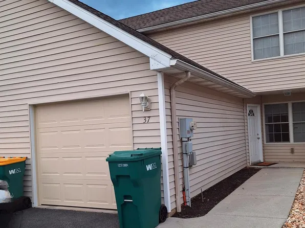 37 Pine St, Carlisle, PA 17013