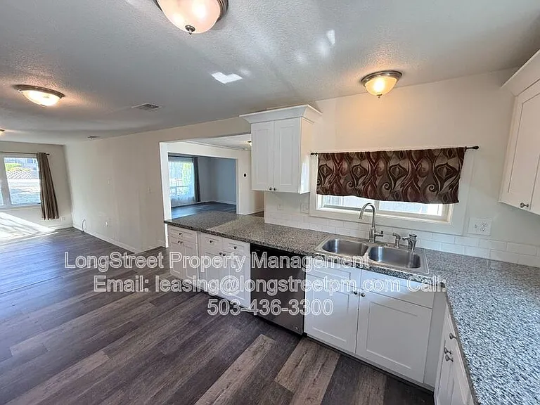 758 Browning Ave S #A — Photo 9