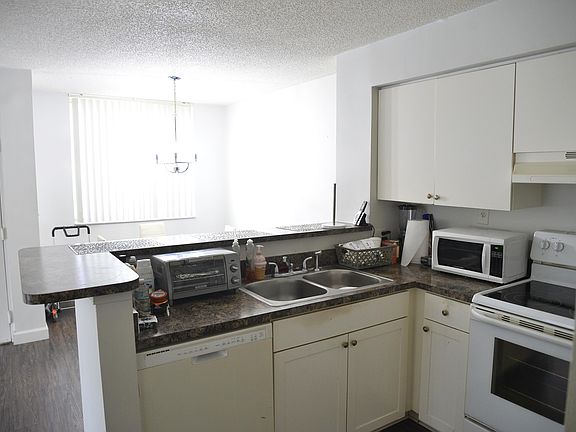 3rd image of 7840 Sonoma Springs Circle #101