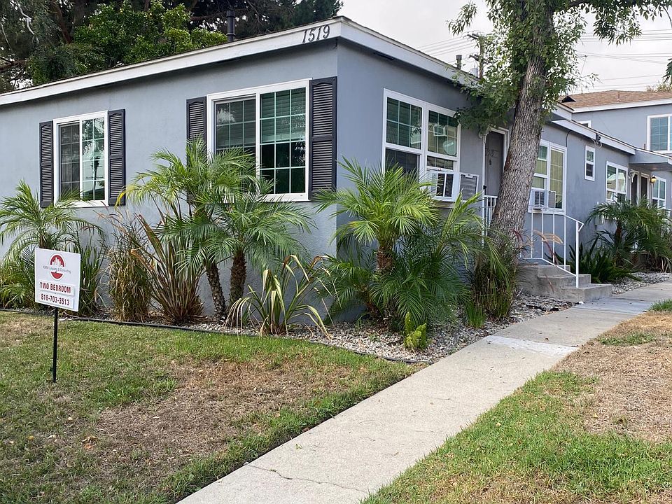 1st image of 1519 1/2 Hollywood Way