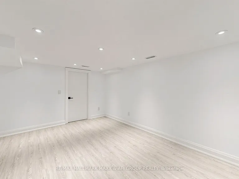 103 Ruggles Ave #BASEMENT — Photo 8