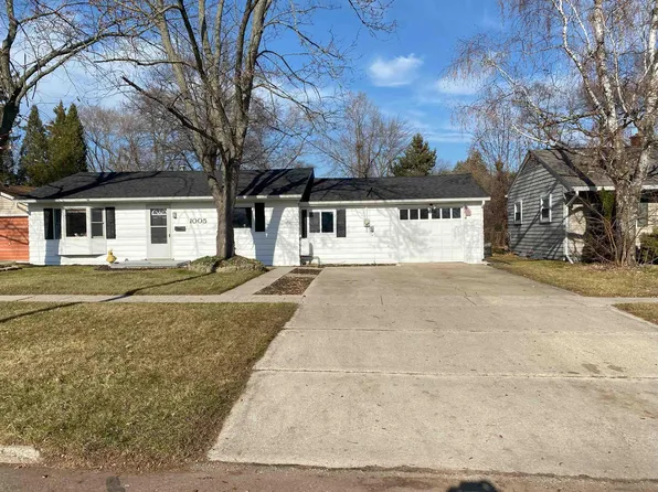1005 E Andre Ave, Mount Pleasant, MI 48858