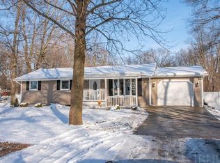 52600 Juniper Rd, South Bend, IN 46637