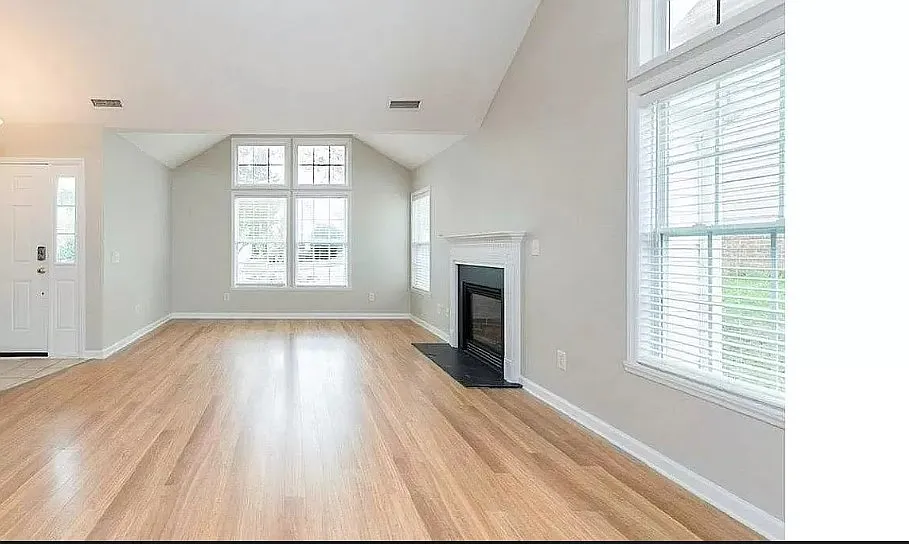 4 Newgate Ct — Photo 3