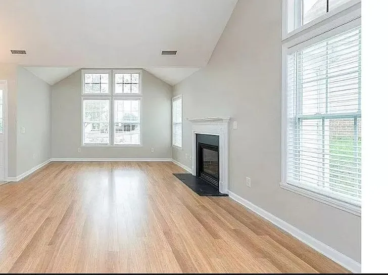 4 Newgate Ct — Photo 3