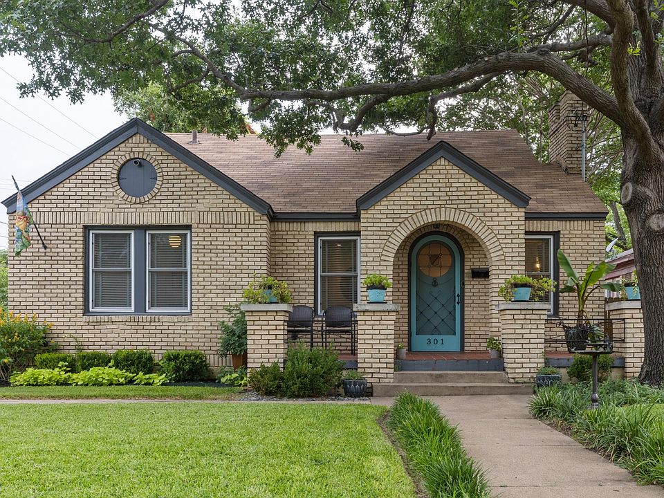 1st image of 301 N Waverly Dr