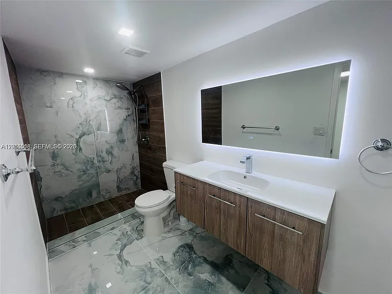 1200 NE Miami Gardens Dr #501W — Photo 16