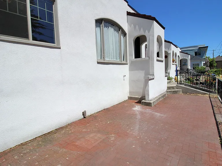 2905 SE Alder St — Photo 4