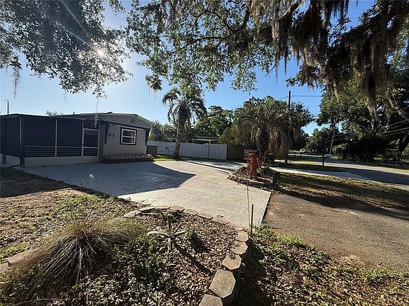 4th image of 16715 SE 101st Court Rd