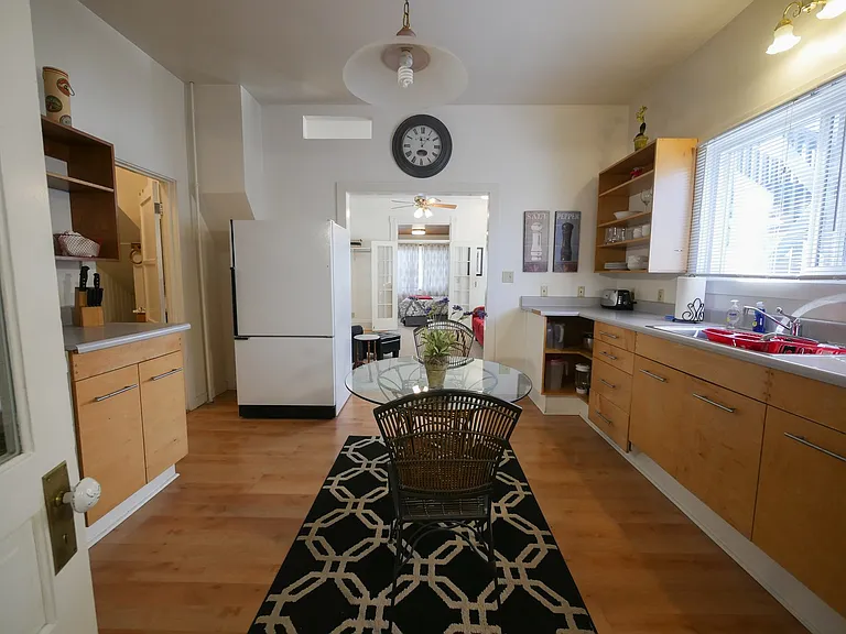 A2215 — Photo 2