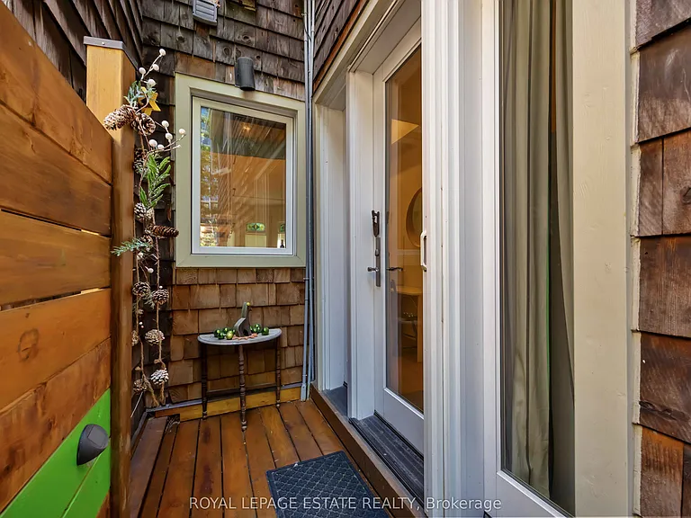 100 Seaton St — Photo 23