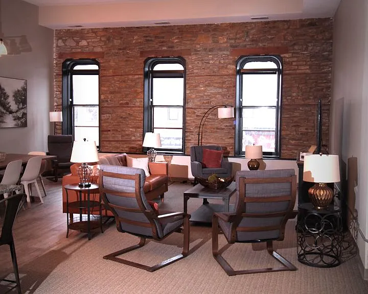 The Cornerstone Building — Photo 14