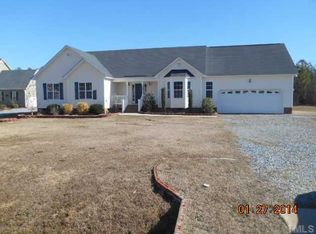 468 Blaze Ridge Dr, Smithfield, NC 27577