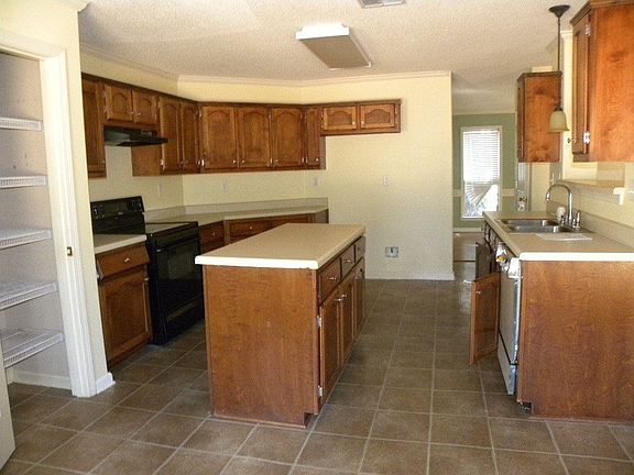 8010 Breezy Meadows Lane, Memphis, TN 38135