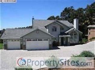 11439 Lochard St, Oakland, CA