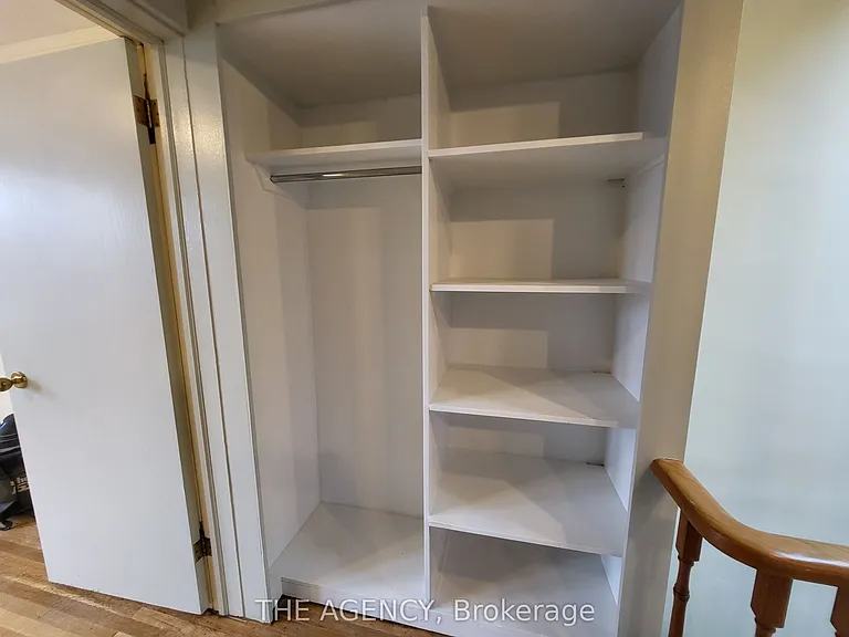 613 Delaware Ave N #UPPER — Photo 20