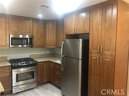 1914 Altamont Ct — Photo 5