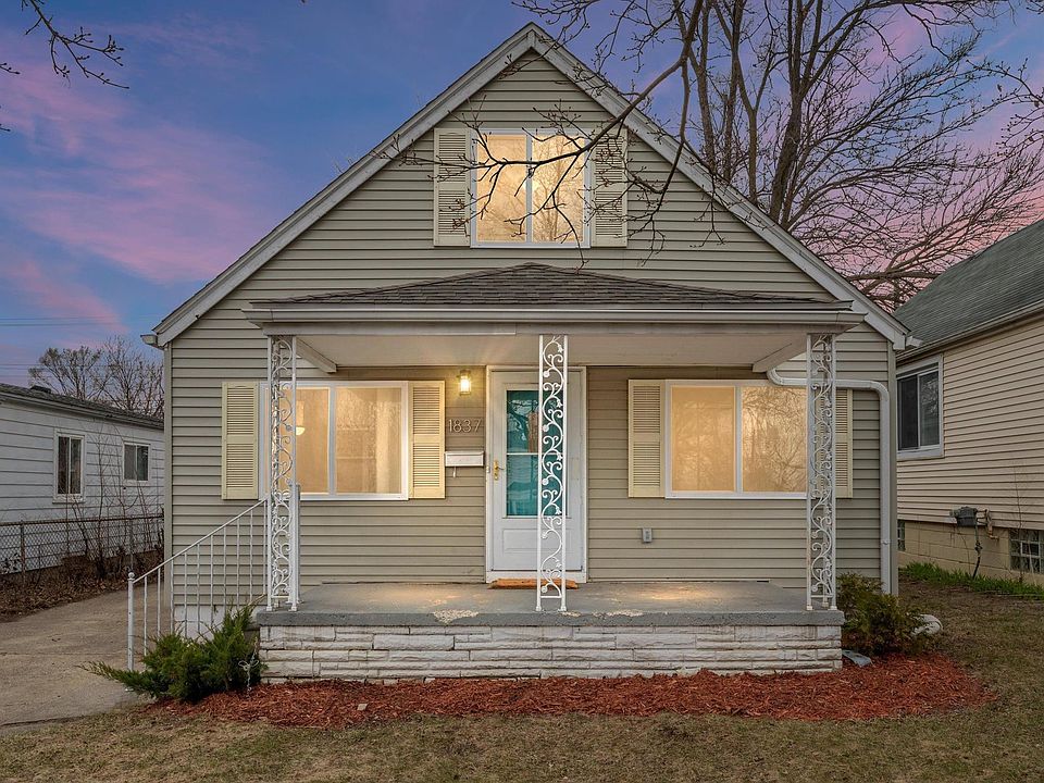 1st image of 1837 E Granet Ave