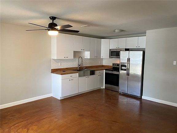 3rd image of 2403 La Casa Dr #Ab