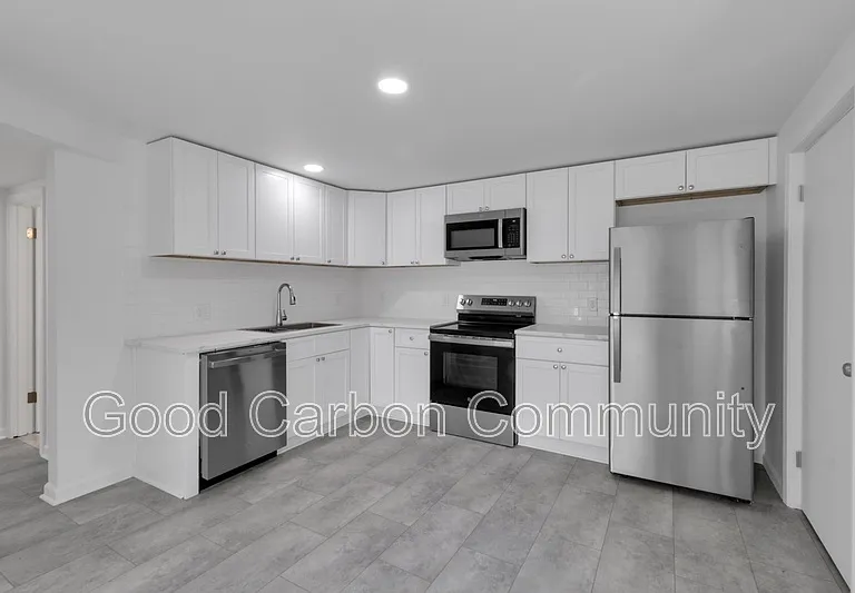 211 Summer St #8 — Photo 3