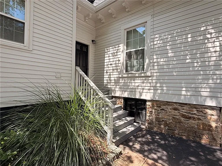 412 Bellevue Ave #3 — Photo 38