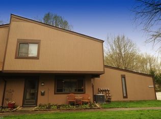 26743 Sprague Rd, Olmsted Falls, OH 44138