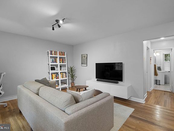5th image of 2402 Colston Dr APT 103