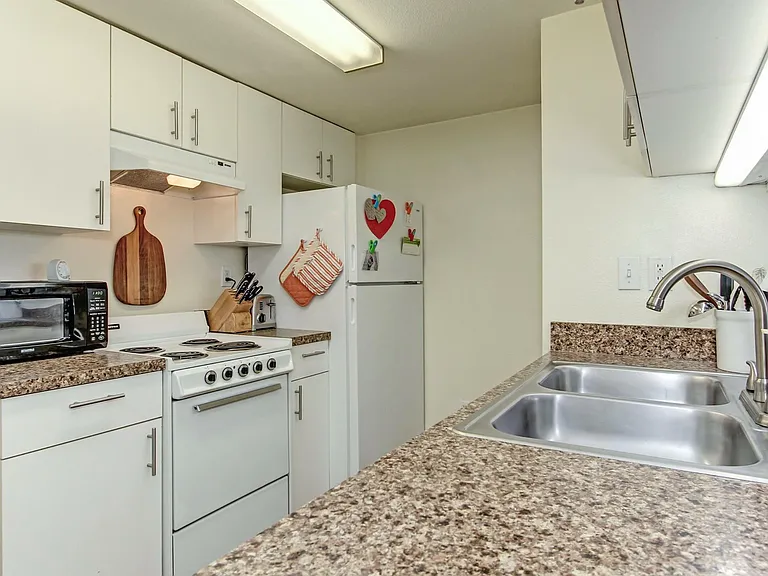 Morrison Park Apartments — Photo 10