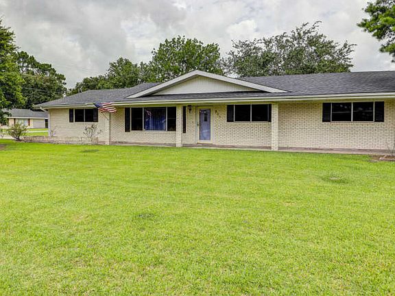 2nd image of 601 Curtis Dr