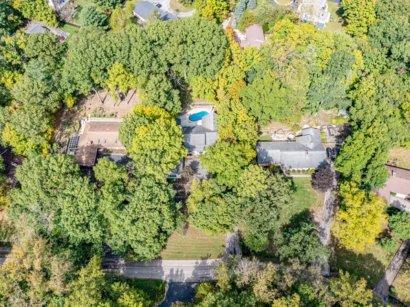 8954 Briarclift Rd, Indianapolis, IN 46256