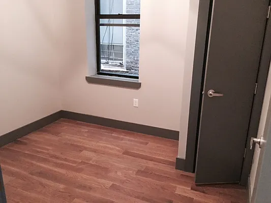 Rented by Premier Metro Realty Corp | media 29