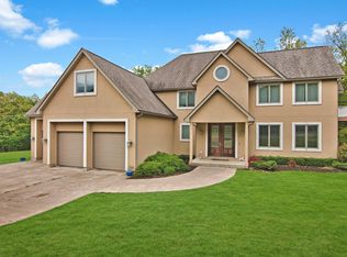 429 April Ln, Dunmore, PA 18512