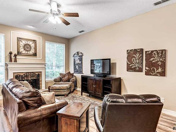 4th image of 613 Prestonwood Cir