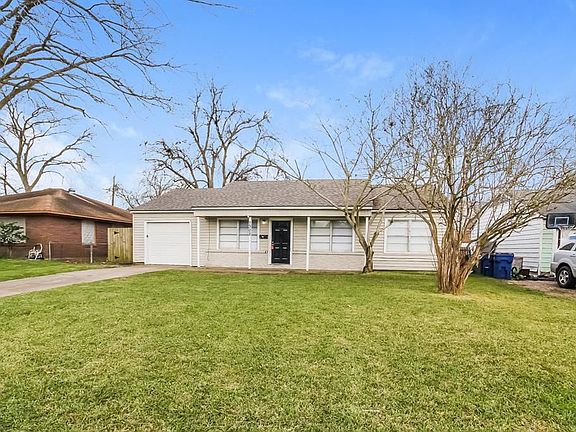 2nd image of 7302 Heron Ln