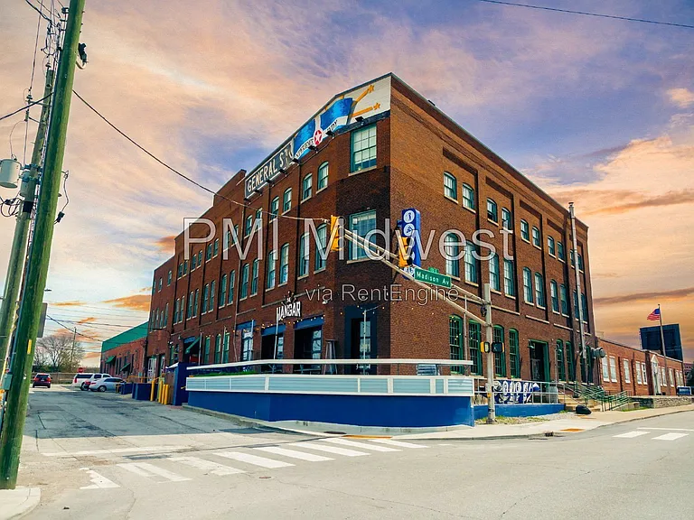 Lofts on Madison — Photo 61