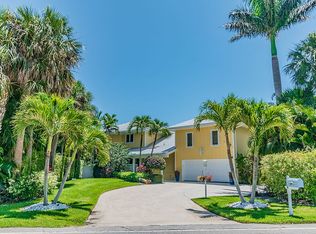 86 S Sewalls Point Rd, Sewalls Pt, FL 34996