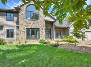 3559 Fayette Ln, Green Bay, WI 54311